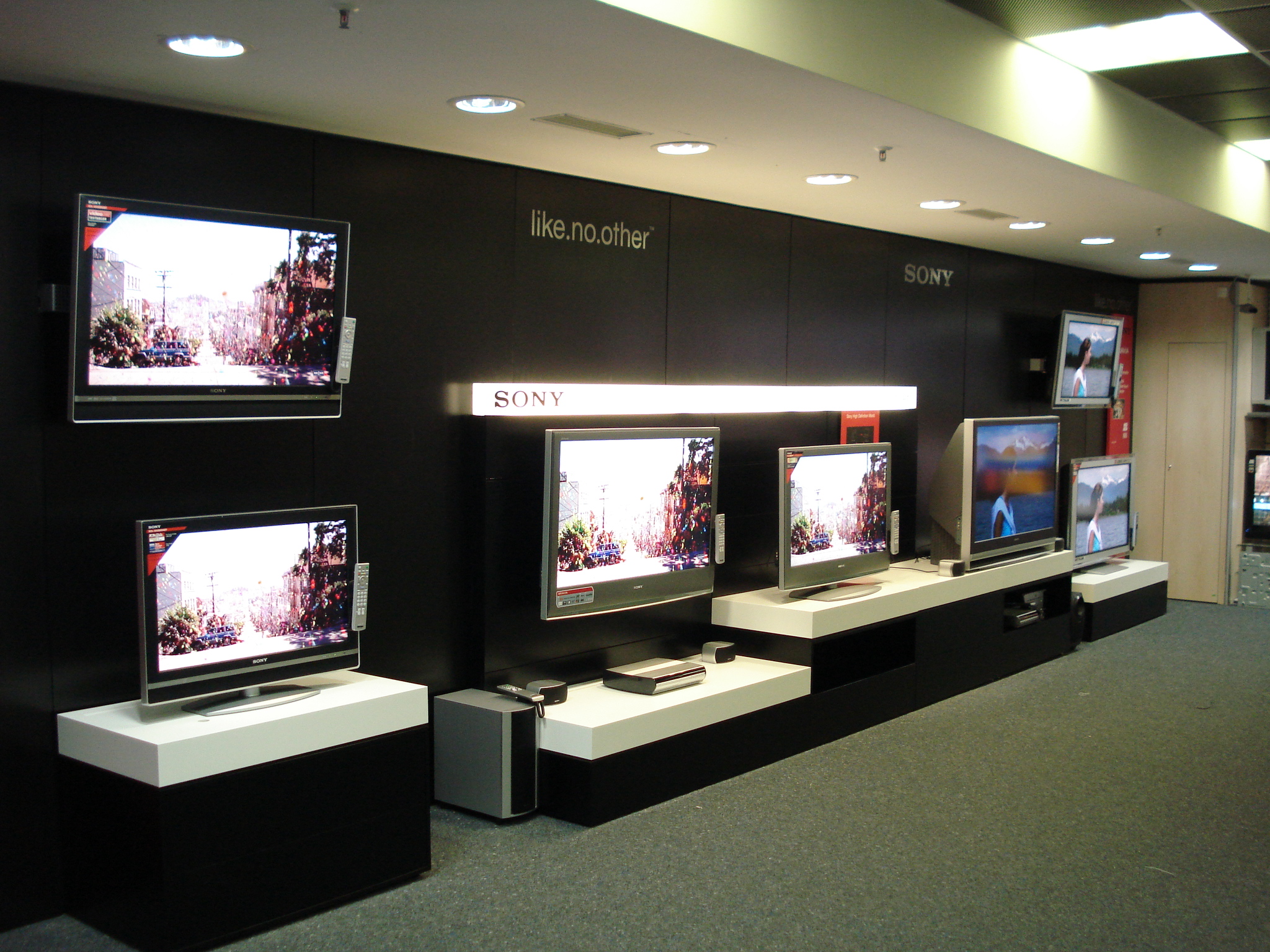 SONY — Bild 6